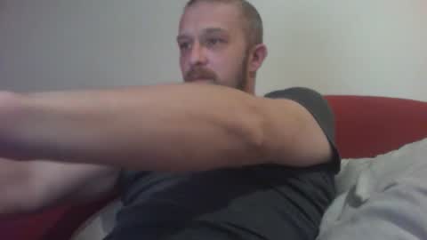 budgie1095 online show from January 4, 2025, 10:24 pm