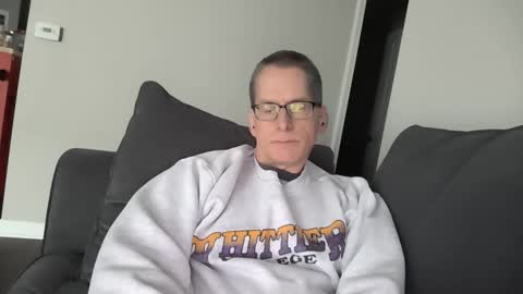 Snapshot of budman004 chatting on November 15, 2025, 8:05 pm budman004 online show from November 15, 2025, 8:05 pm