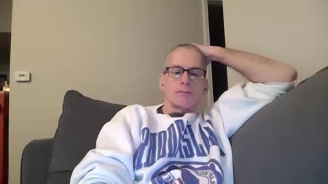 Snapshot of budman004 chatting on December 20, 2025, 12:40 am budman004 online show from December 20, 2025, 12:40 am