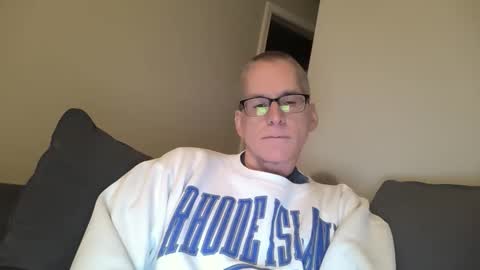 Snapshot of budman004 chatting on December 21, 2025, 10:50 pm budman004 online show from December 21, 2025, 10:50 pm