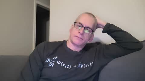 Snapshot of budman004 chatting on February 17, 2026, 4:20 am budman004 online show from February 17, 2026, 4:20 am