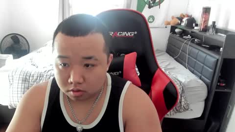 Snapshot of buffsexyman24 chatting on February 24, 2025, 8:47 pm buffsexyman24 online show from February 24, 2025, 8:47 pm