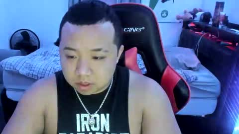 Snapshot of buffsexyman24 chatting on March 3, 2025, 12:37 am buffsexyman24 online show from March 3, 2025, 12:37 am