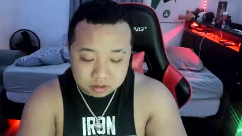 Snapshot of buffsexyman24 chatting on March 3, 2025, 3:52 am buffsexyman24 online show from March 3, 2025, 3:52 am