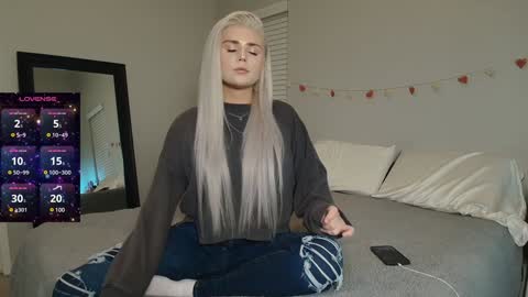 Snapshot of buitifulblonde chatting on January 18, 2025, 1:08 am buitifulblonde online show from January 18, 2025, 1:08 am