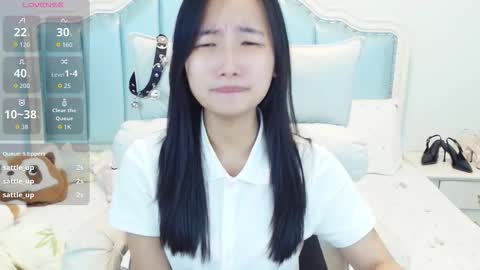 Sandy----xx online show from November 2, 2025, 5:48 pm