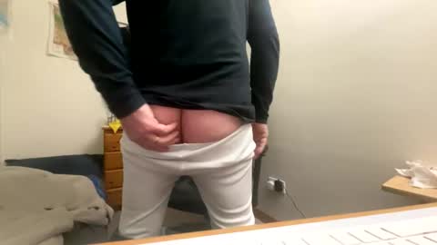 Snapshot of bulkyboners chatting on January 1, 2025, 8:35 am ejaculation for 250 online show from January 1, 2025, 8:35 am