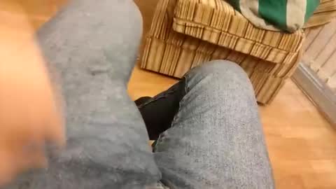 Snapshot of bulkyboners chatting on November 29, 2025, 9:23 am ejaculation for 250 online show from November 29, 2025, 9:23 am