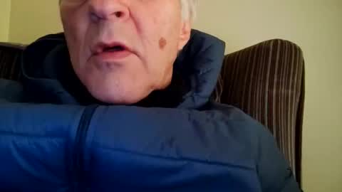 Snapshot of bulkyboners chatting on June 6, 2026, 3:22 am ejaculation for 250 online show from June 6, 2026, 3:22 am