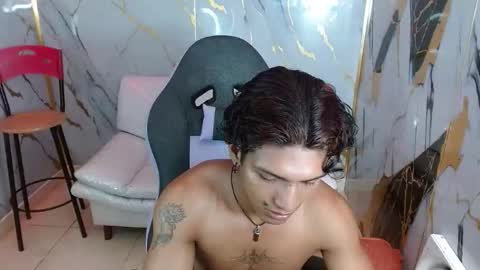 bull_cam online show from February 2, 2026, 2:38 pm