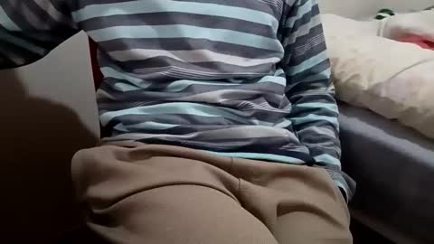 bullspain27266272 online show from February 7, 2025, 2:19 am