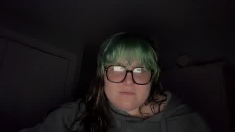 Snapshot of bumblebeebuzzer chatting on February 17, 2025, 5:14 am bumblebeebuzzer online show from February 17, 2025, 5:14 am