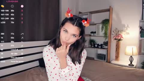 Snapshot of bunny_nova chatting on December 23, 2025, 8:12 am Aria online show from December 23, 2025, 8:12 am