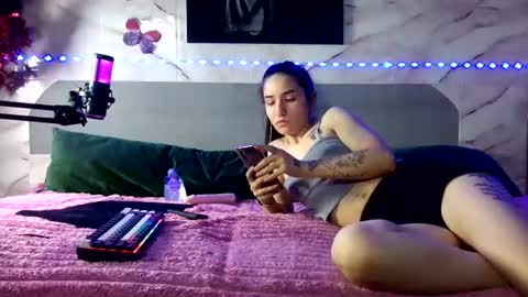 Snapshot of bunnybliss2 chatting on June 17, 2026, 9:49 pm bunnybliss2 online show from June 17, 2026, 9:49 pm
