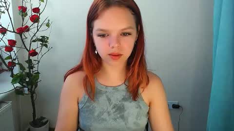 Snapshot of bunnybloom_ chatting on September 19, 2025, 3:52 am Ariel online show from September 19, 2025, 3:52 am