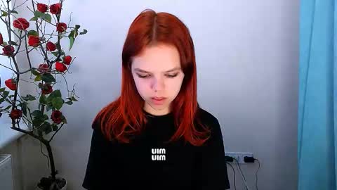 Snapshot of bunnybloom_ chatting on October 15, 2025, 4:45 am Ariel online show from October 15, 2025, 4:45 am
