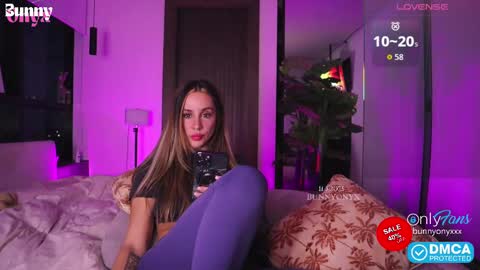 Snapshot of bunnyonyx chatting on November 3, 2025, 10:42 pm Stephanie Next stream TUESDAY 6pm PDT online show from November 3, 2025, 10:42 pm