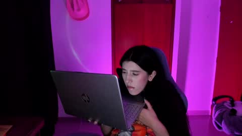 Jess online show from December 29, 2024, 1:56 am