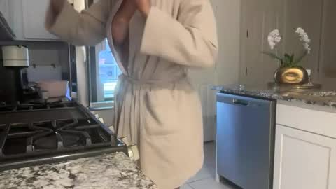 Snapshot of bunsbunnyprincess chatting on March 20, 2026, 10:09 am Buns Bunny Princess online show from March 20, 2026, 10:09 am