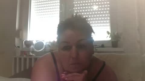 babuska1981 online show from October 4, 2025, 10:57 am