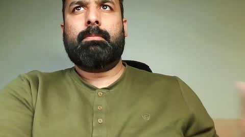 Hairy Arabian online show from January 17, 2025, 11:38 am