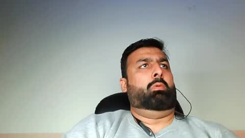 Hairy Arabian online show from February 9, 2025, 1:03 pm