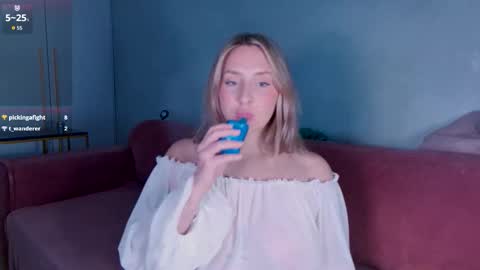 Lissa online show from September 24, 2025, 7:28 pm