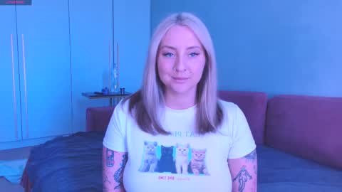 Lissa online show from April 19, 2026, 10:36 am