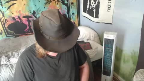 burningflute online show from June 3, 2026, 4:01 pm