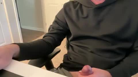 bust3rup online show from April 26, 2026, 11:24 pm