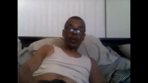 Snapshot of busturgutzgd11 chatting on December 7, 2024, 6:21 am Busturgutzgd1 online show from December 7, 2024, 6:21 am