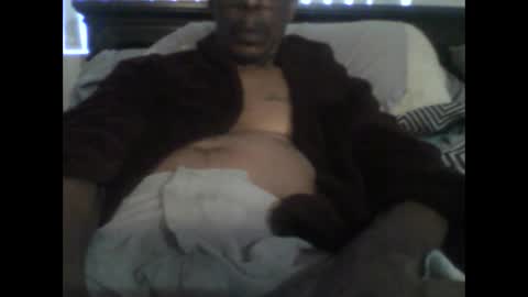 Snapshot of busturgutzgd11 chatting on December 7, 2024, 9:33 pm Busturgutzgd1 online show from December 7, 2024, 9:33 pm