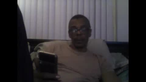 Snapshot of busturgutzgd11 chatting on December 20, 2024, 1:58 am Busturgutzgd1 online show from December 20, 2024, 1:58 am