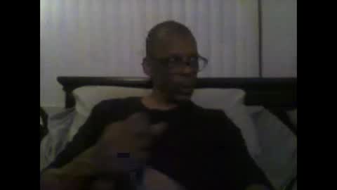 Snapshot of busturgutzgd11 chatting on December 27, 2024, 6:35 am Busturgutzgd1 online show from December 27, 2024, 6:35 am