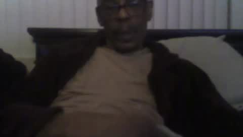 Snapshot of busturgutzgd11 chatting on January 4, 2025, 6:30 am Busturgutzgd1 online show from January 4, 2025, 6:30 am