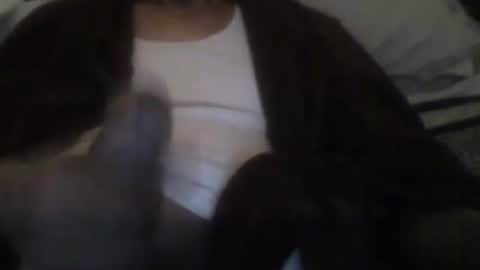 Snapshot of busturgutzgd11 chatting on January 8, 2025, 5:27 am Busturgutzgd1 online show from January 8, 2025, 5:27 am