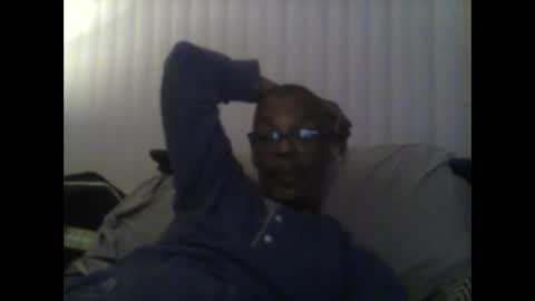 Snapshot of busturgutzgd11 chatting on January 25, 2025, 2:58 am Busturgutzgd1 online show from January 25, 2025, 2:58 am