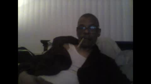 Snapshot of busturgutzgd11 chatting on January 26, 2025, 4:30 am Busturgutzgd1 online show from January 26, 2025, 4:30 am