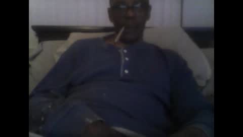 Snapshot of busturgutzgd11 chatting on February 7, 2025, 4:16 am Busturgutzgd1 online show from February 7, 2025, 4:16 am