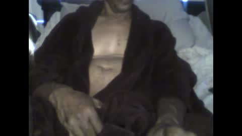 Snapshot of busturgutzgd11 chatting on October 5, 2025, 5:44 pm Busturgutzgd1 online show from October 5, 2025, 5:44 pm