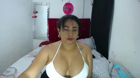 Snapshot of busty_latinax chatting on December 16, 2025, 3:22 am busty_latinax online show from December 16, 2025, 3:22 am