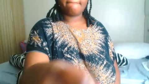 Snapshot of busty_mellons69 chatting on April 30, 2026, 8:31 am busty_mellons69 online show from April 30, 2026, 8:31 am