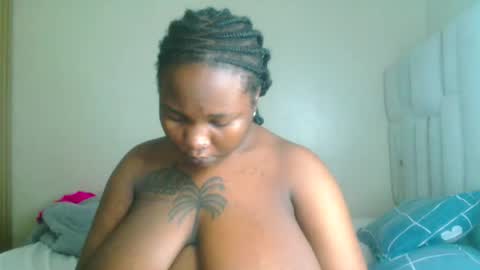 Snapshot of busty_mellons69 chatting on May 12, 2026, 9:06 am busty_mellons69 online show from May 12, 2026, 9:06 am