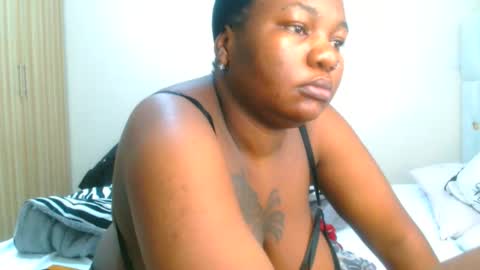 Snapshot of busty_mellons69 chatting on May 17, 2026, 6:22 am busty_mellons69 online show from May 17, 2026, 6:22 am