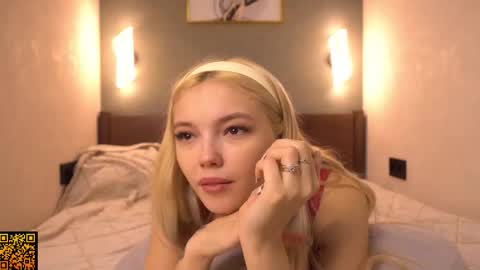 butteflai online show from December 2, 2025, 8:52 am