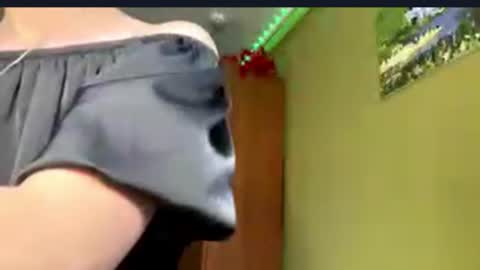 Snapshot of butyhoi chatting on July 6, 2026, 3:47 pm butyhoi online show from July 6, 2026, 3:47 pm