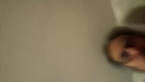 Snapshot of butzimini chatting on February 8, 2026, 8:18 am butzimini online show from February 8, 2026, 8:18 am