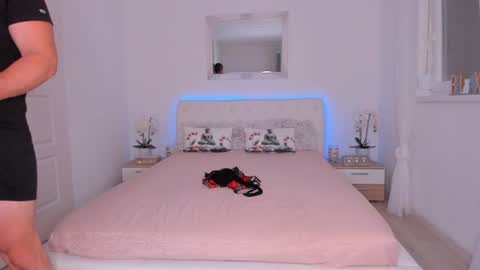 Nicolah  Steven Bond online show from July 26, 2026, 6:48 pm