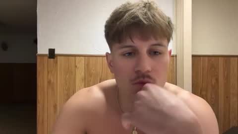 Snapshot of buzz5127 chatting on February 24, 2026, 8:12 am buzz5127 online show from February 24, 2026, 8:12 am