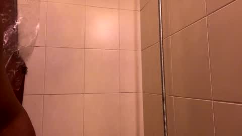 bwcluvx online show from December 4, 2024, 8:51 pm